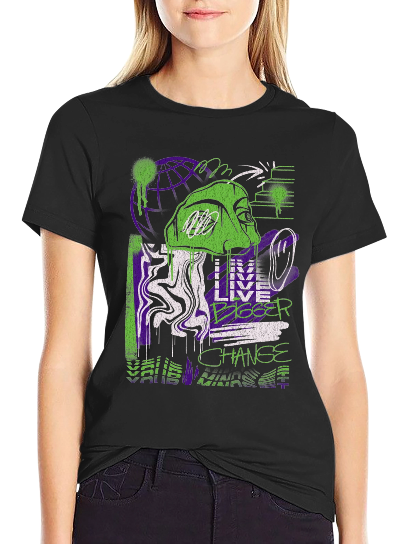Live Bigger Graphic Print T-Shirt