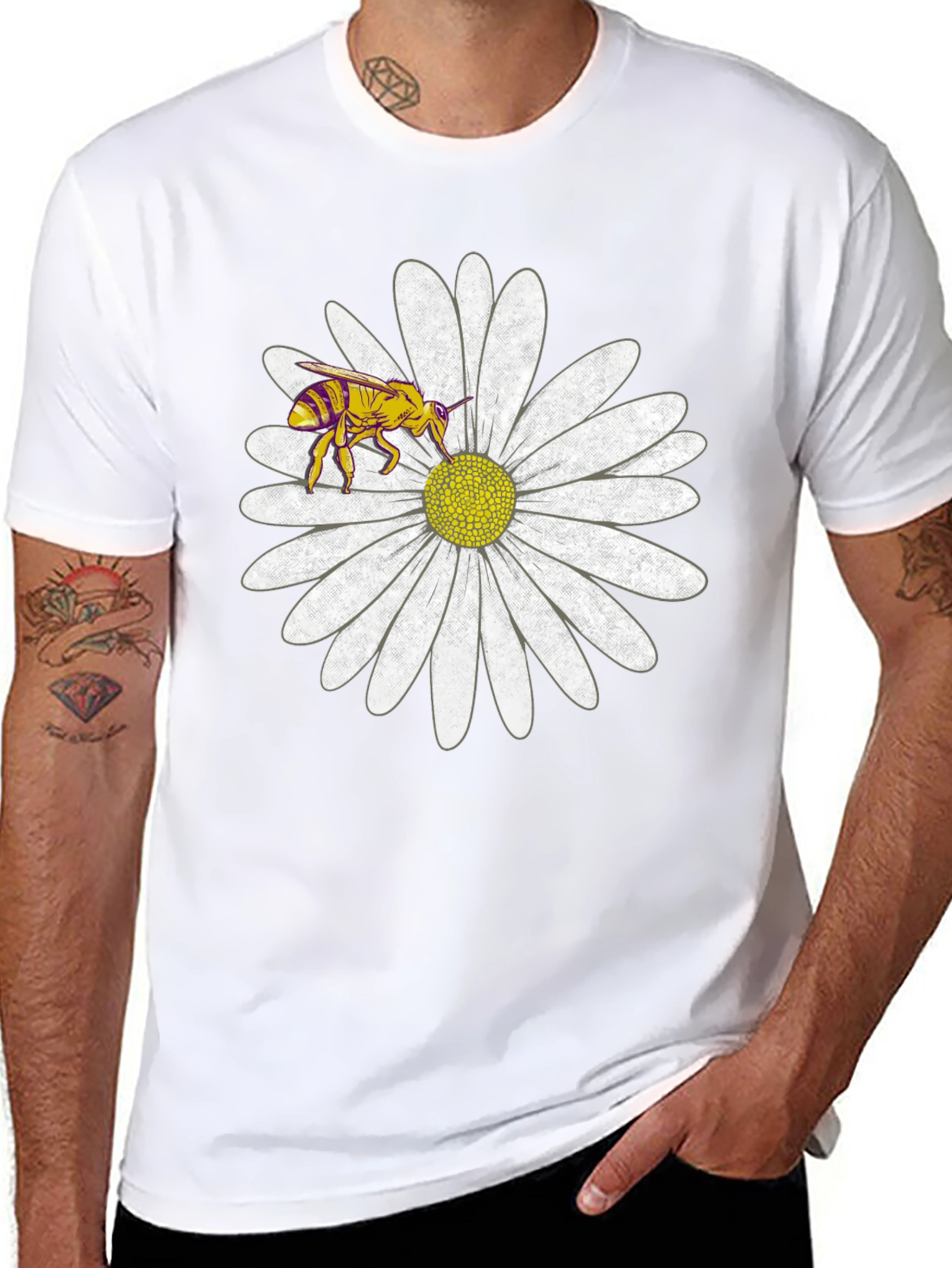 Bee and Daisy Graphic T-Shirt