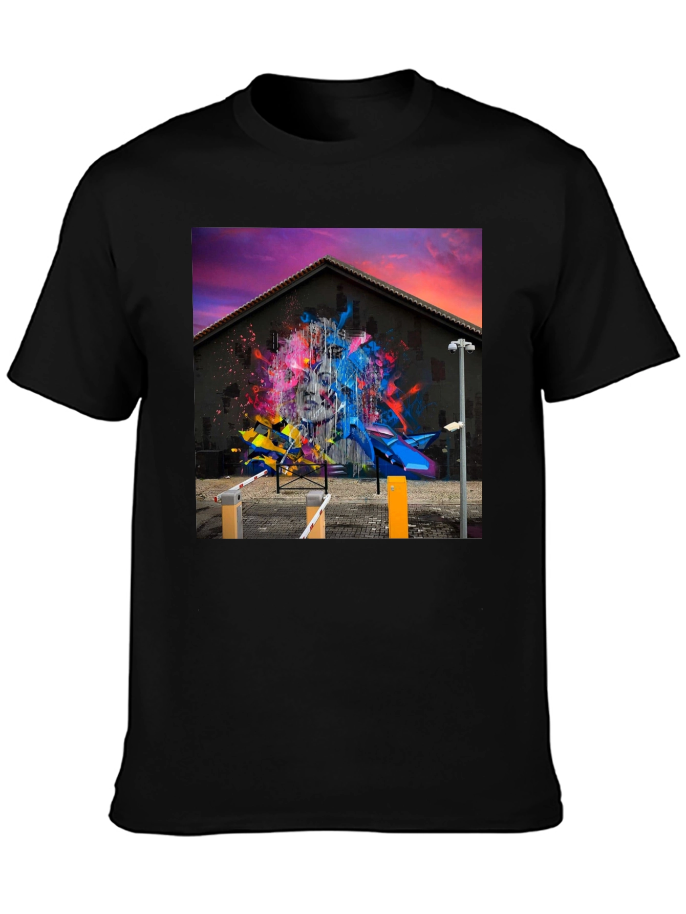 Graffiti Art Graphic Tee - Modern Street Style