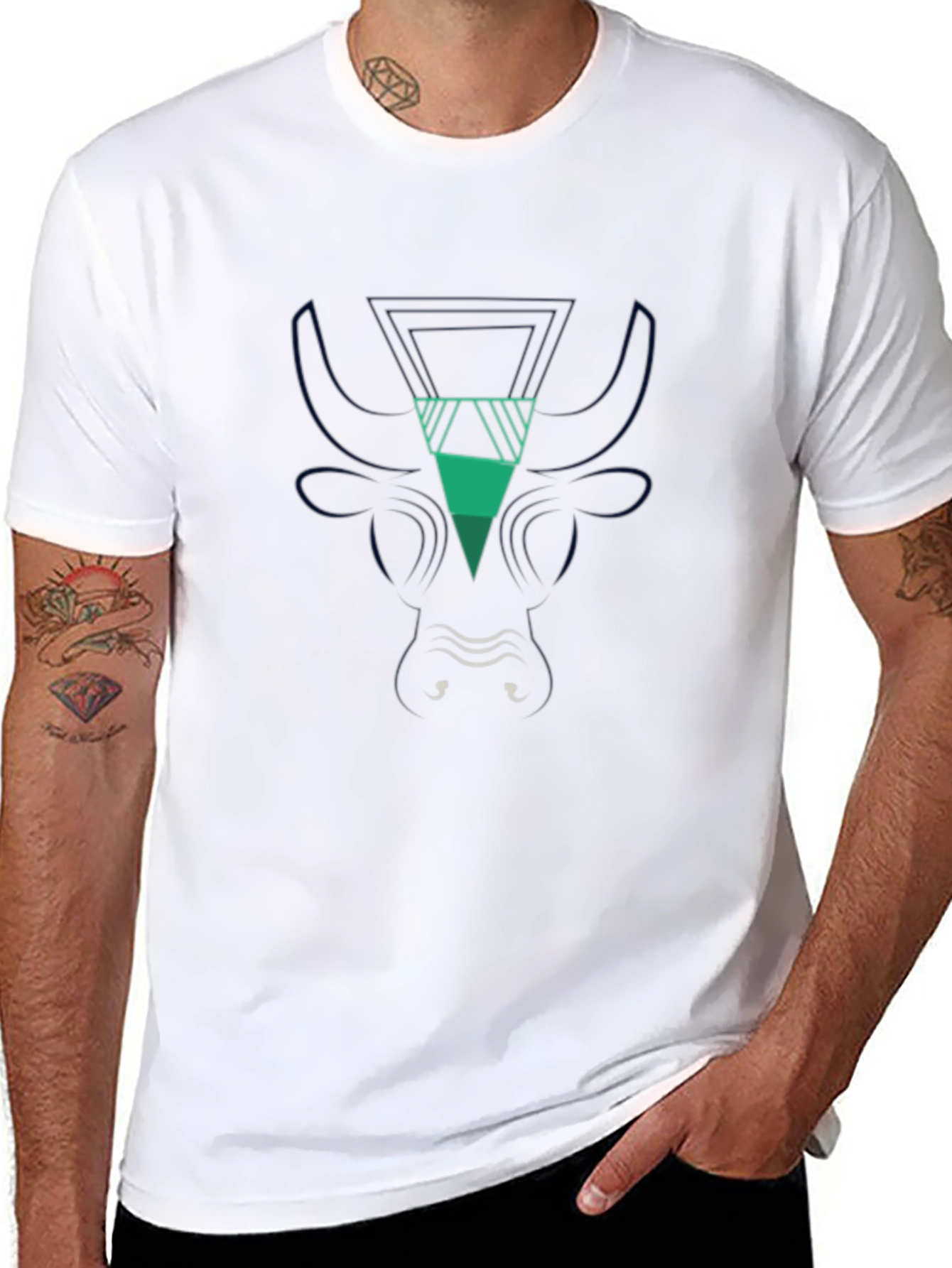 Geometric Bull Graphic T-Shirt