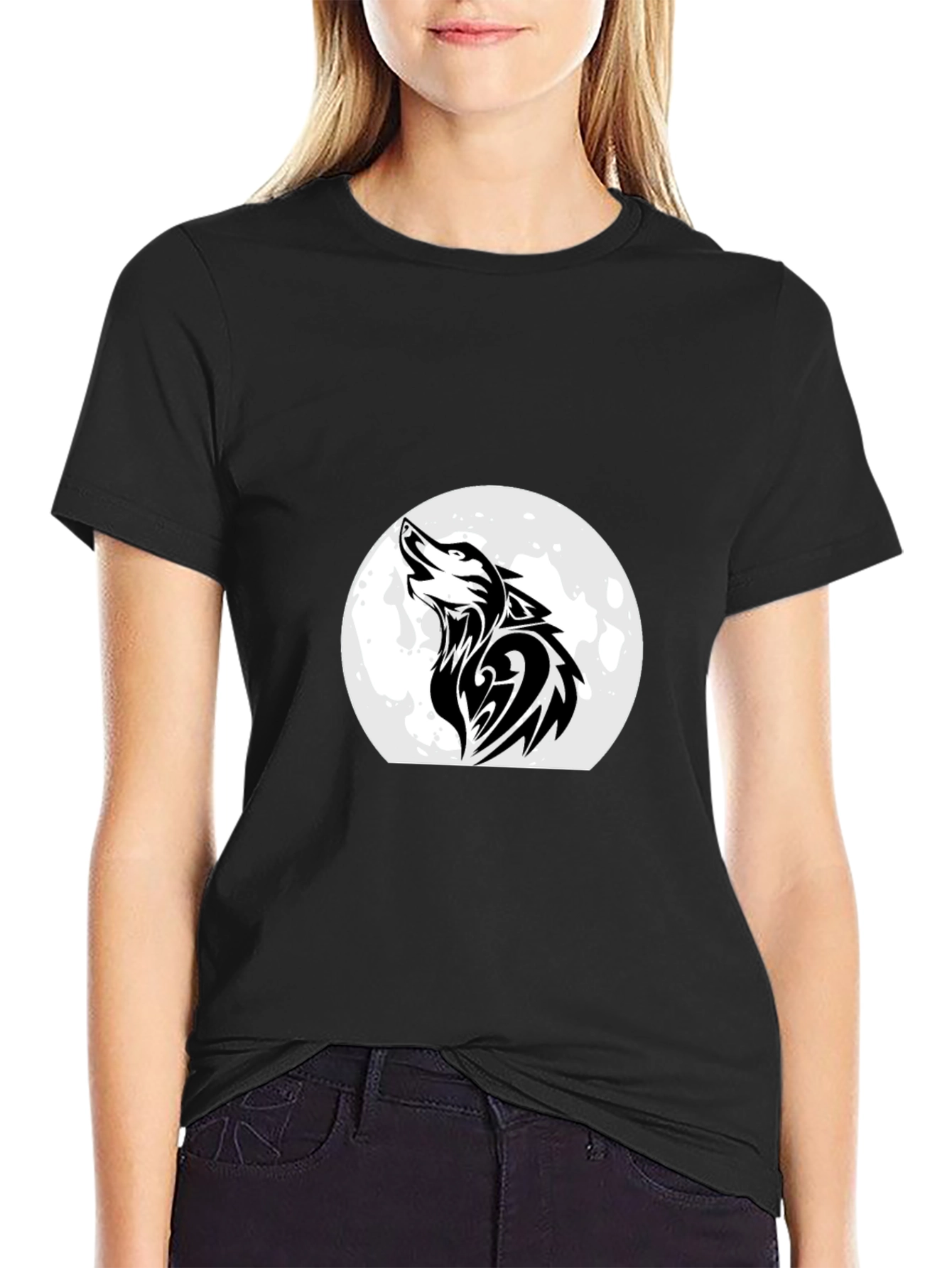 Wolf Howling at Moon Black T-Shirt