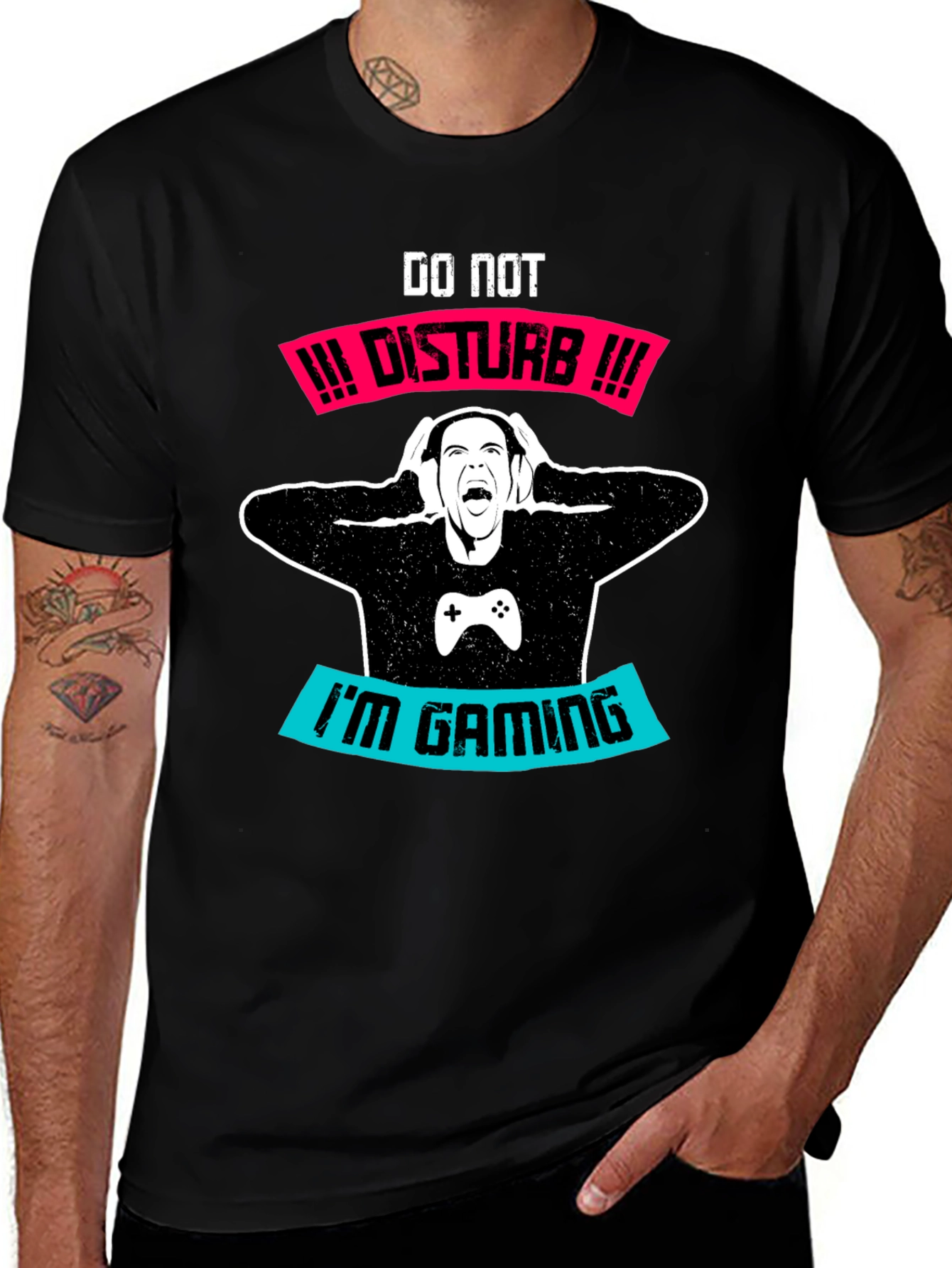 Gamer T-Shirt - Do Not Disturb Im Gaming!